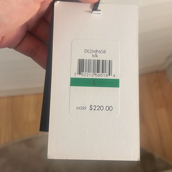 NWT 🔥 DKNY Water Resistant Rain/Snow Jacket ❄️🌨️ - Picture 3 of 8